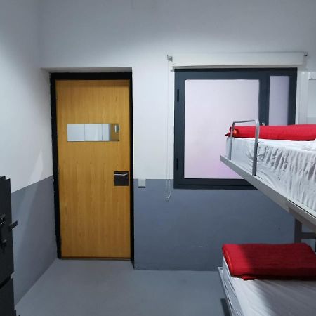 Traveller Box Hostel Sevilla Eksteriør bilde