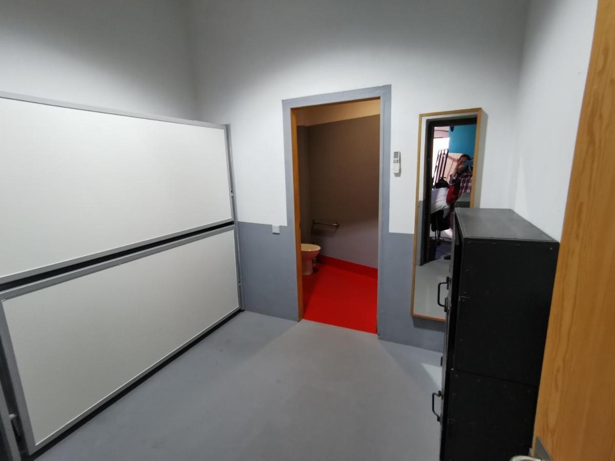 Traveller Box Hostel Sevilla Eksteriør bilde