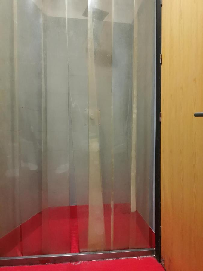 Traveller Box Hostel Sevilla Eksteriør bilde